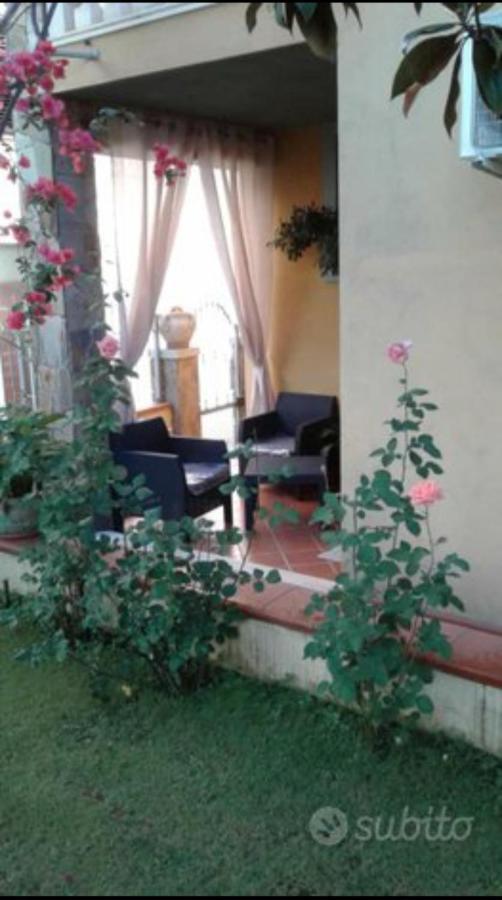 Valentina'S Garden House Hotell Triei Exteriör bild